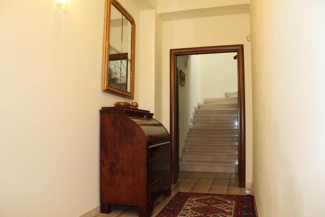 Tres Chic Bed & Breakfast ชิวิตาโนวา มาร์เค ภายนอก รูปภาพ