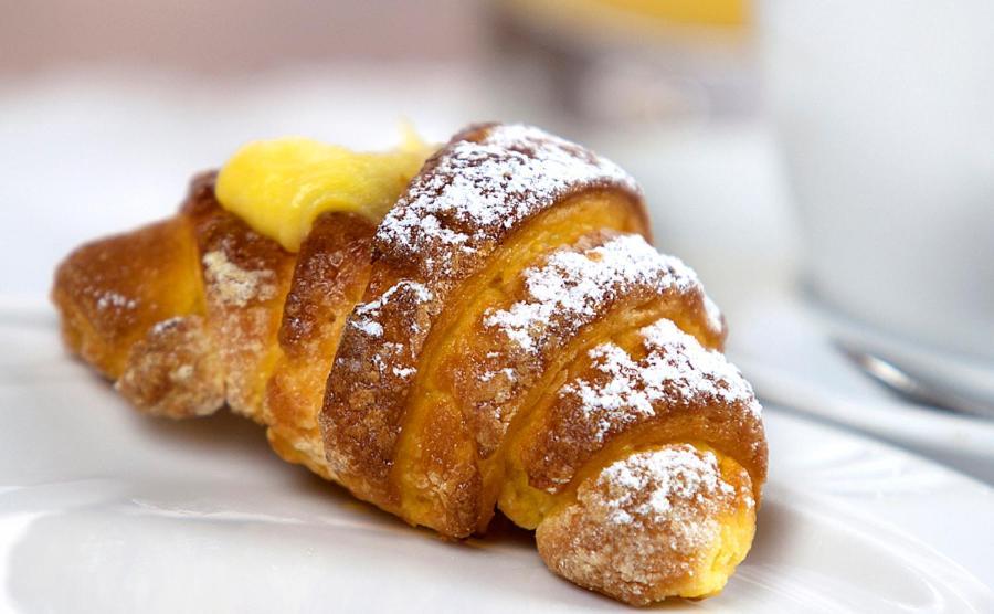 Tres Chic Bed & Breakfast ชิวิตาโนวา มาร์เค ภายนอก รูปภาพ